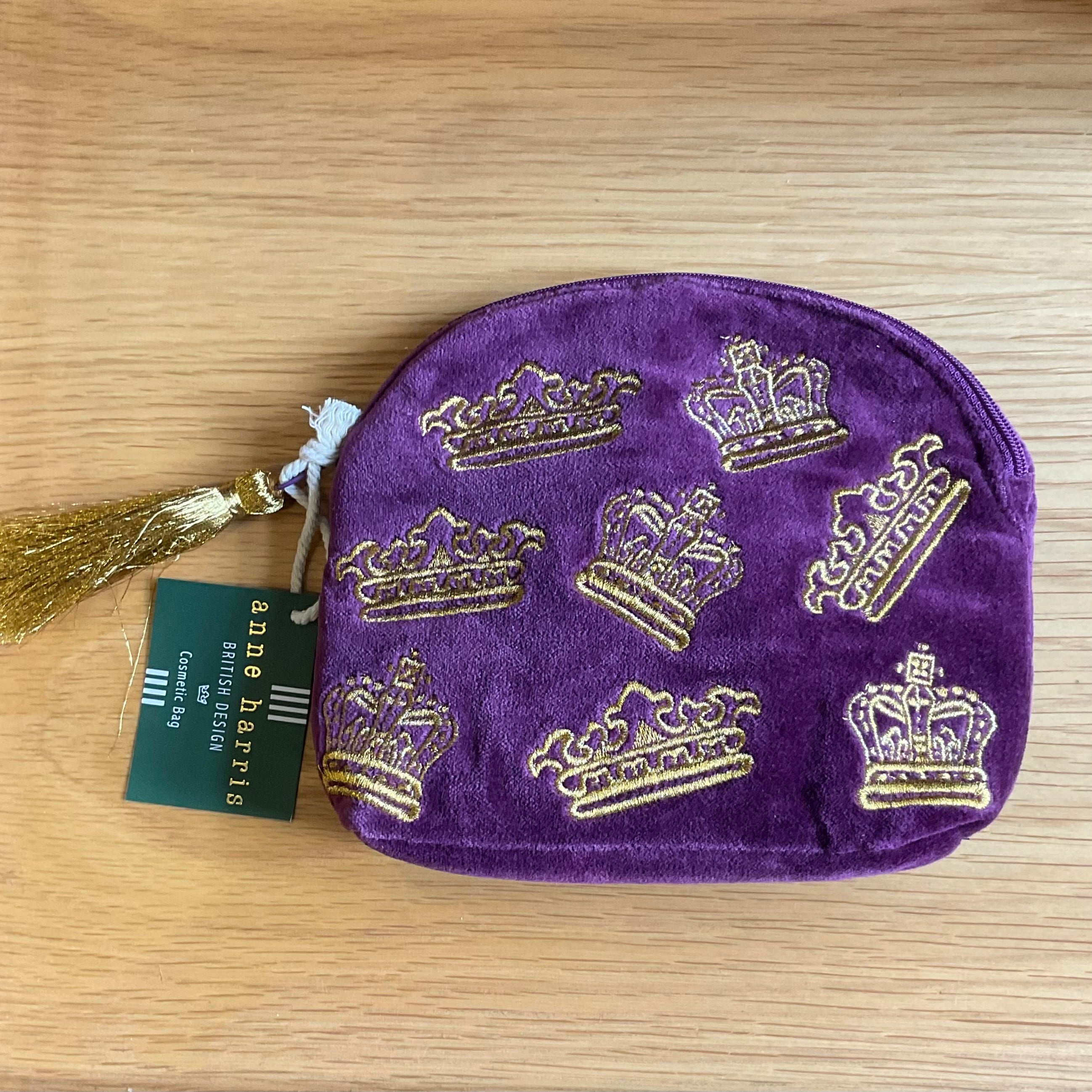 Crowns cosmetic bag