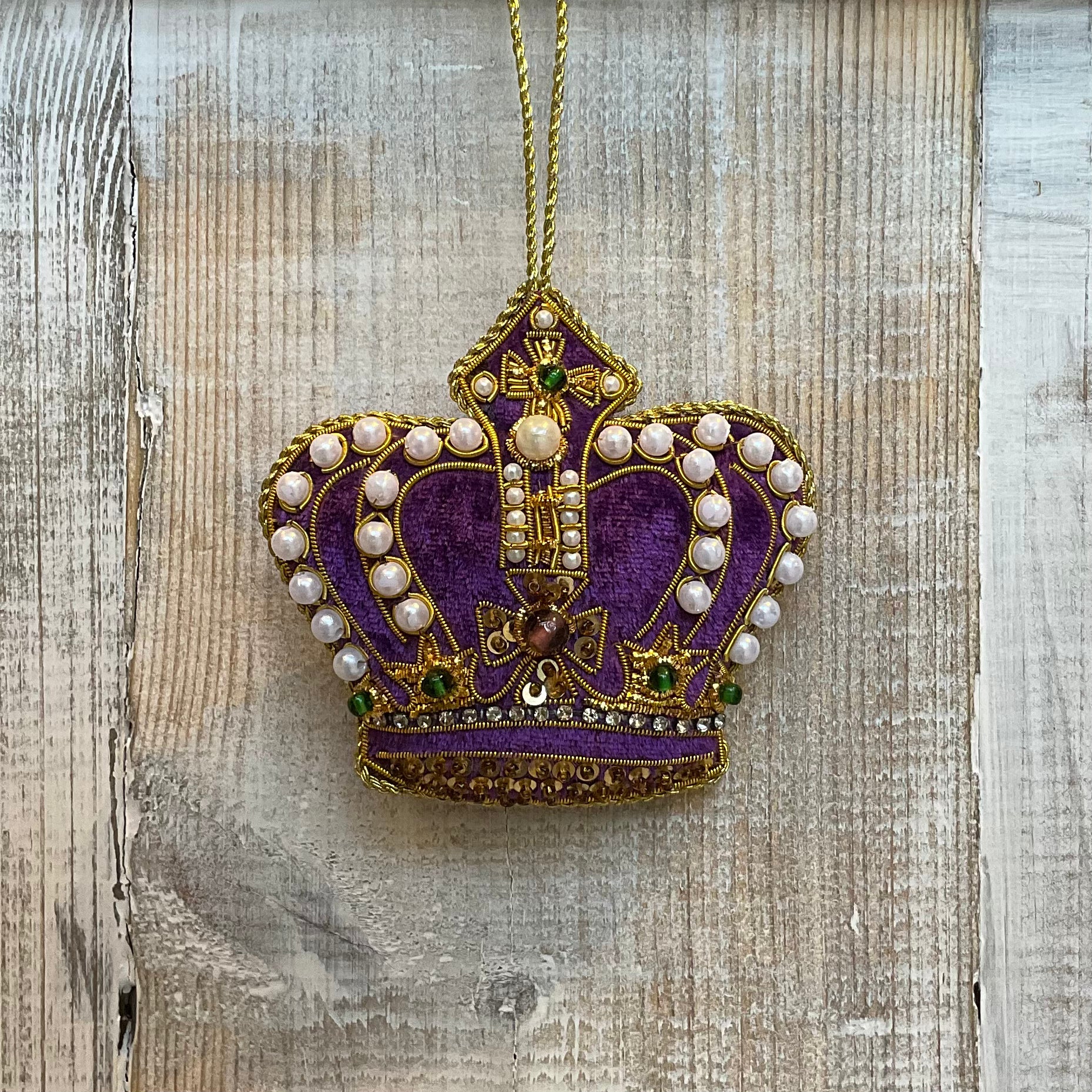 Pearl Crown Purple decoration